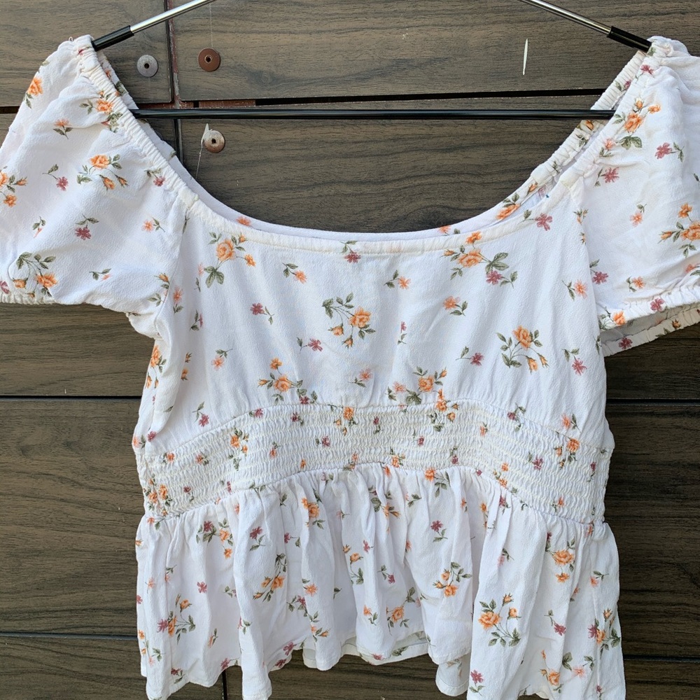 American Eagle Floral Top - Picture 4 of 5
